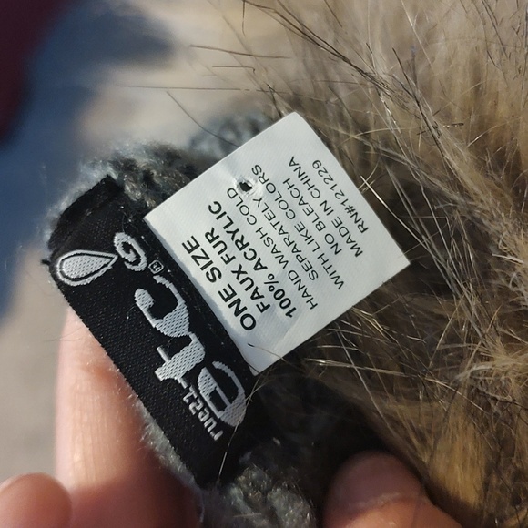 Rue21 Faux Fur Scarf - Picture 2 of 3